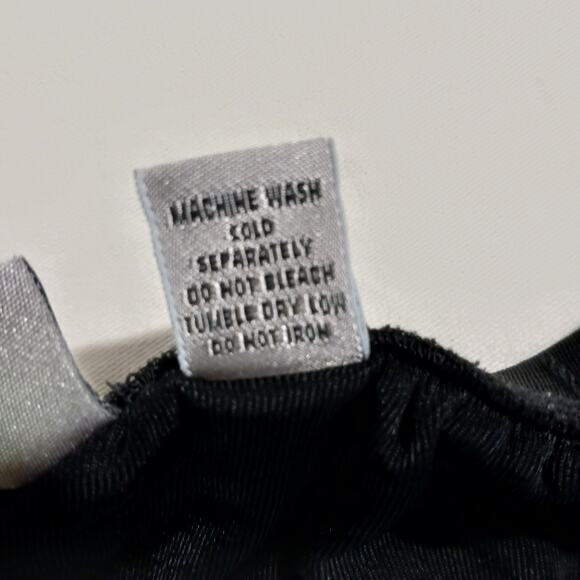 Chico's Travelers 1 black elastic waist pants easy care and travel friendly - Picture 5 of 5